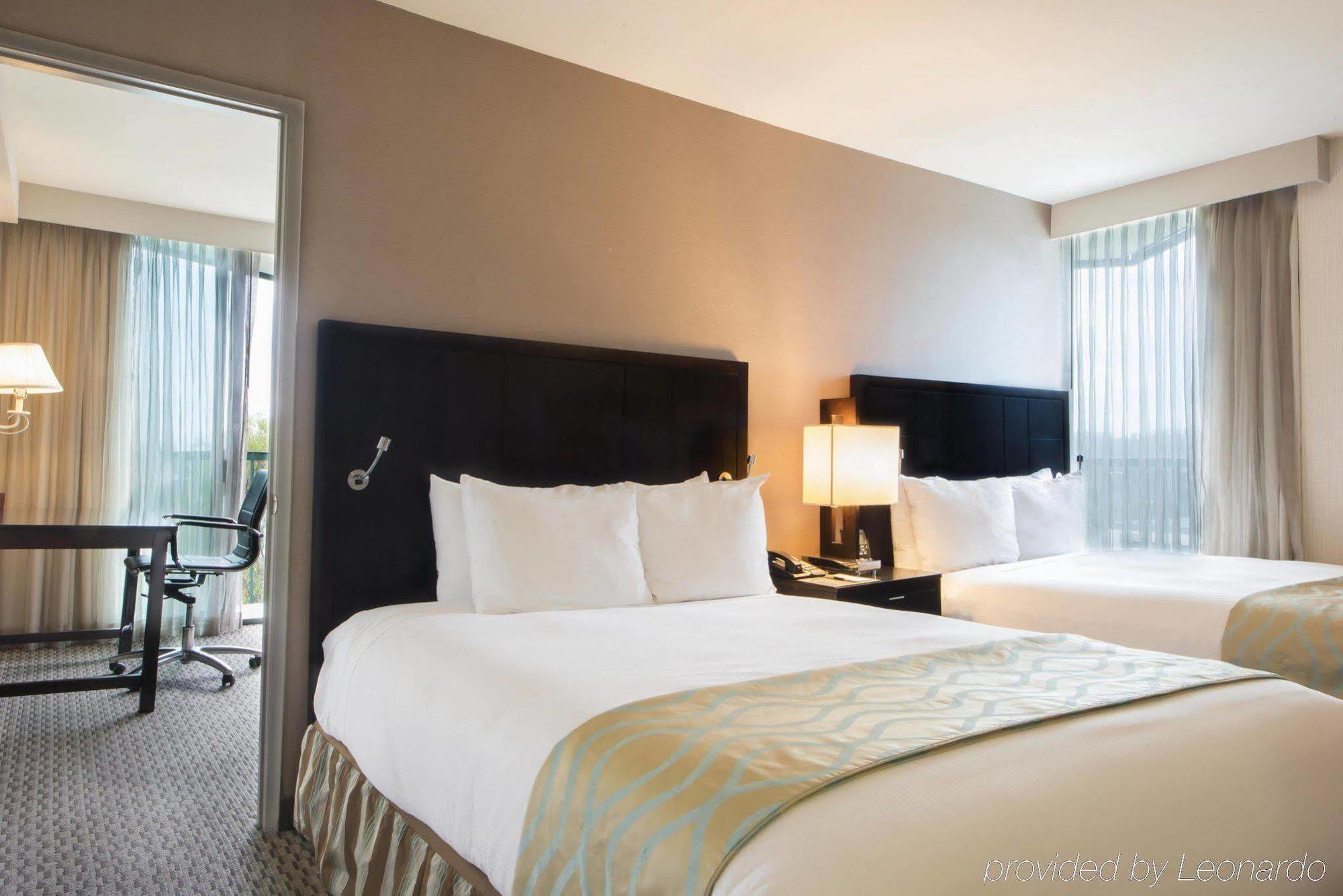 Doubletree By Hilton San Diego Hotel Circle Ngoại thất bức ảnh